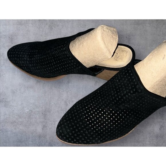 Marc Fisher Ripley Perforated Black Leather Mules With Stacked Heel Size 8M - Picture 9 of 16